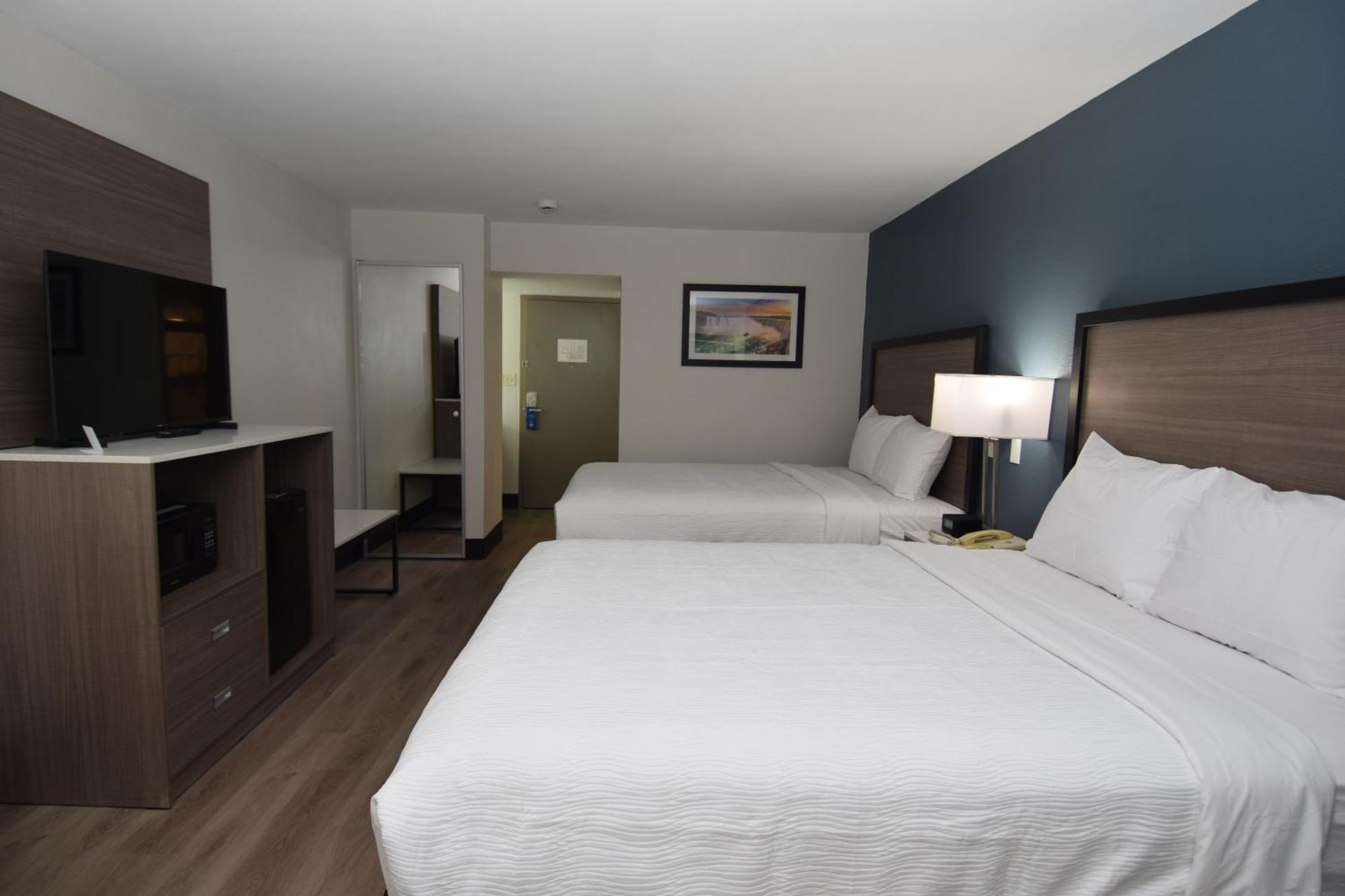 Baymont By Wyndham Batavia - Darien Lake Esterno foto